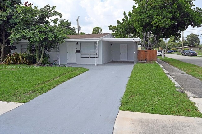 Photo - 6644 Raleigh St