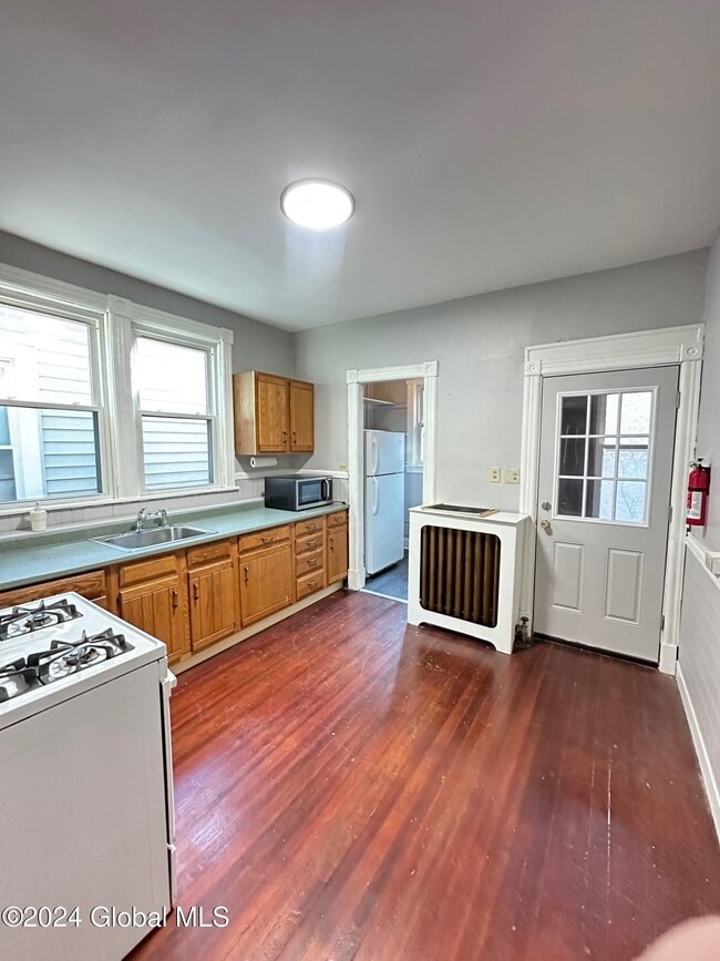 Photo - 830 Madison Ave Unit 2