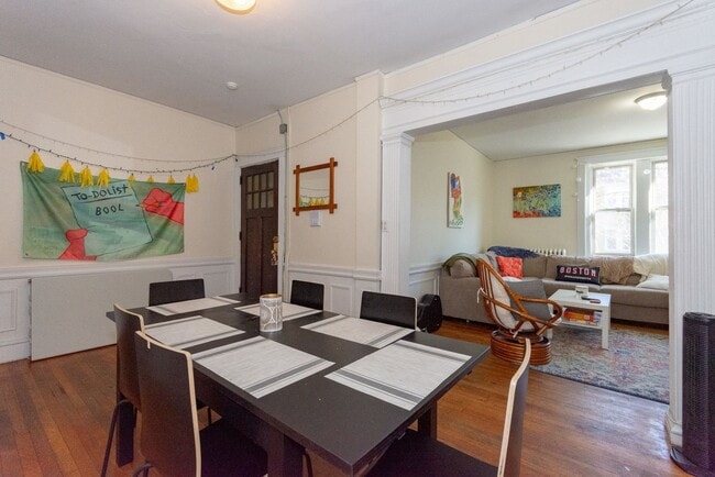 Photo - Brookline 6bed / 2bath near Boston University - available September 2026