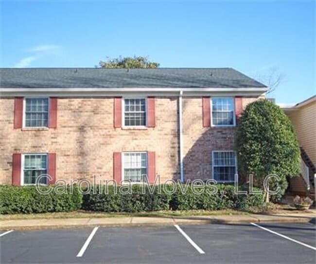 Building Photo - 925 Cleveland St Unit #102