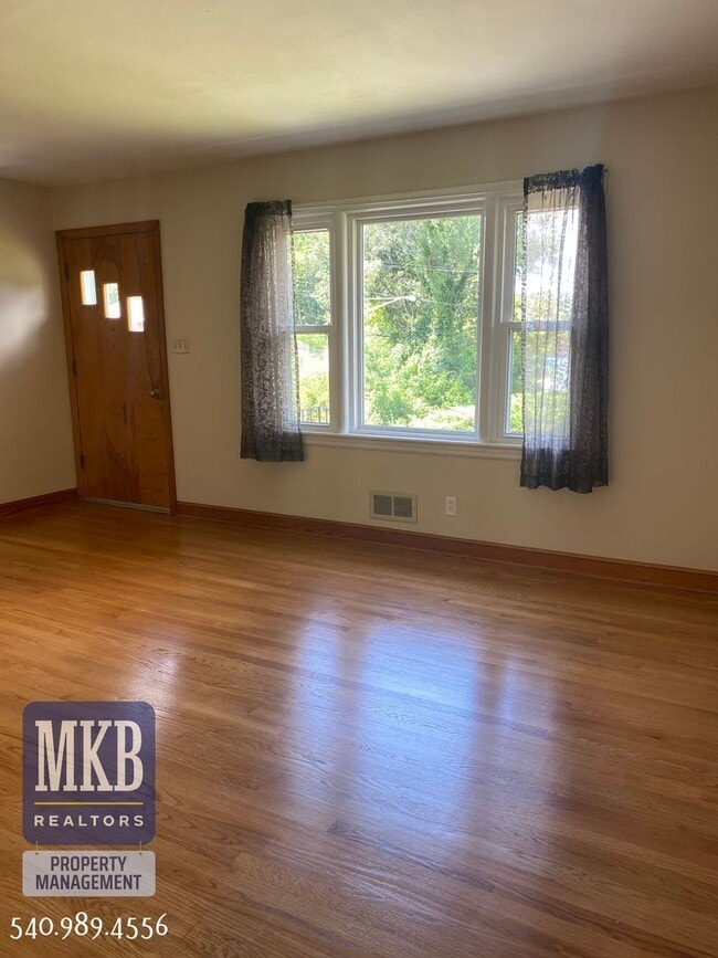 Photo - 3 Bedroom 2 Bath Brick Ranch- Hidden Valley School Zone