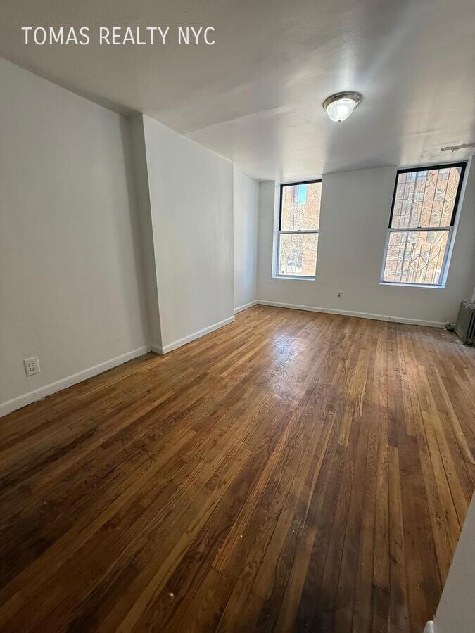 Photo - 226 Willis Ave