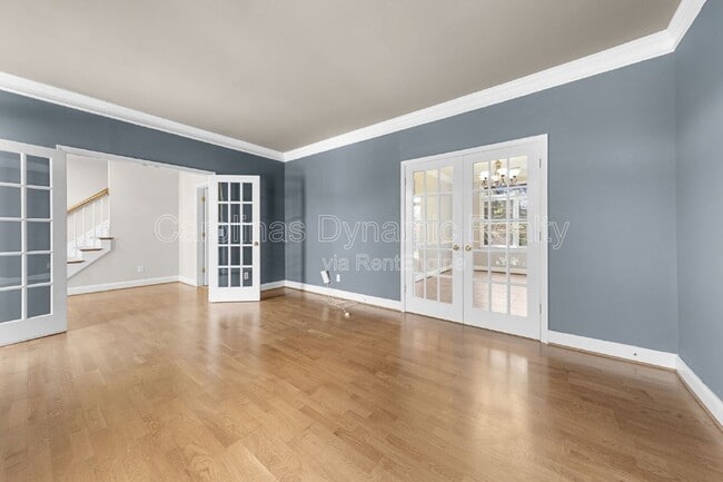 Photo - 214 Southern Cross Ln