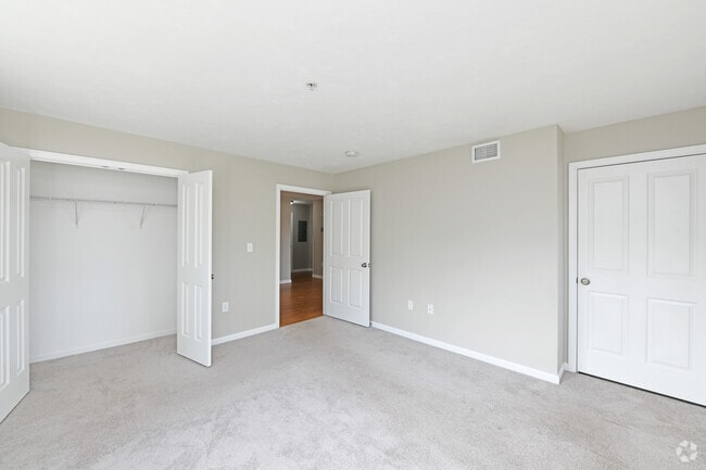 2 BR, 1 BA
