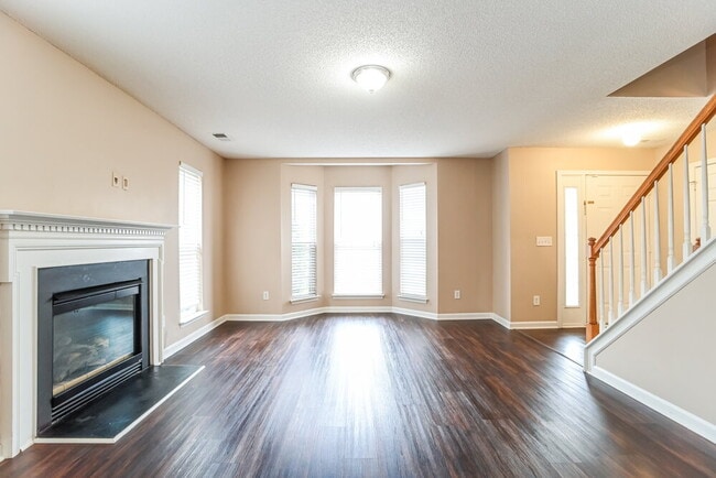 Photo - 7110 Lowen Rd