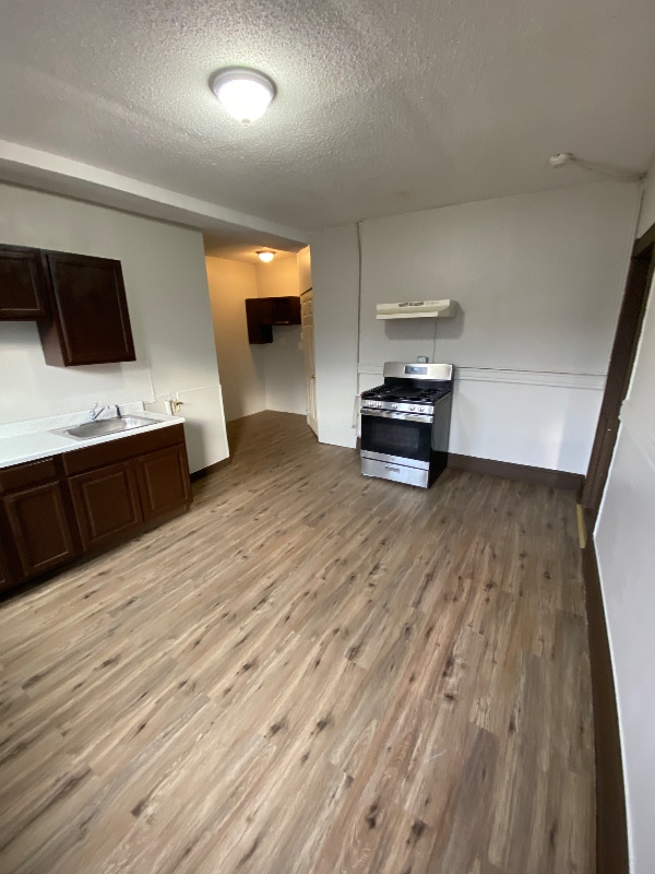 Photo - 844-850-850 Park St Unidad 3W