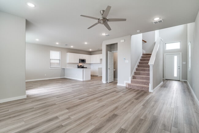 Photo - 2717 Green River Rd