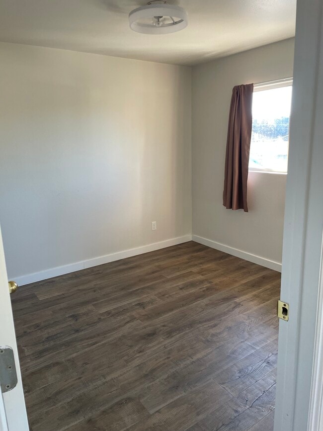 Photo - 2960 Redwood St