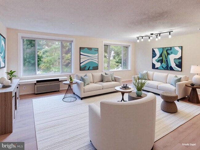 Building Photo - 1730 Arlington Blvd Unit 406