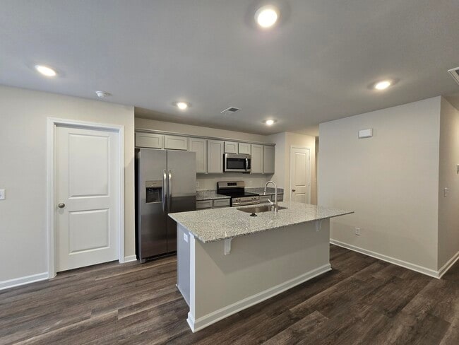 Photo - 1128 Russell Ave