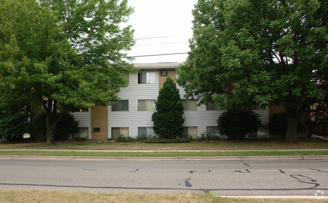 Forest View Apartments For Rent Lansing Mi Forrent Com