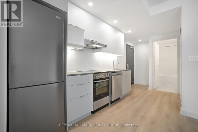 Photo - 199 Rideau St Unit 2214