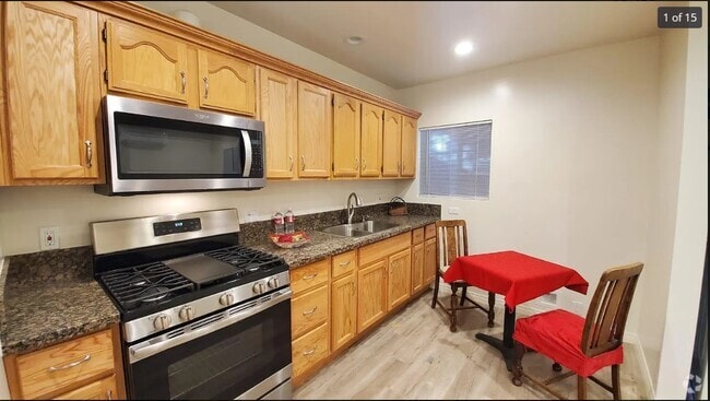 Building Photo - 17309 Burbank Blvd Rental