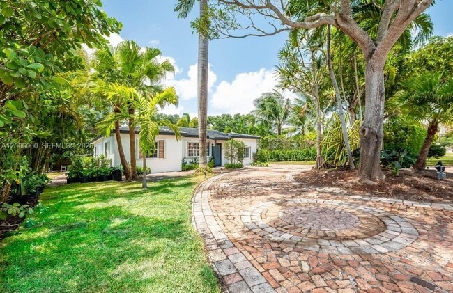 Building Photo - 11222 NE 9th Ave