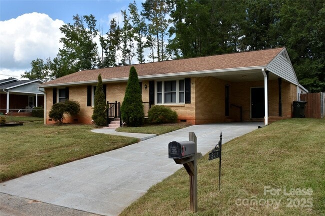 Photo - 318 Fulton St