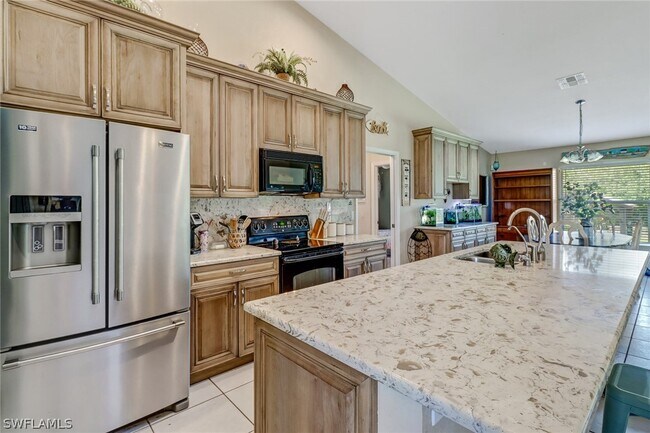 Photo - 2330 45th Ave NE