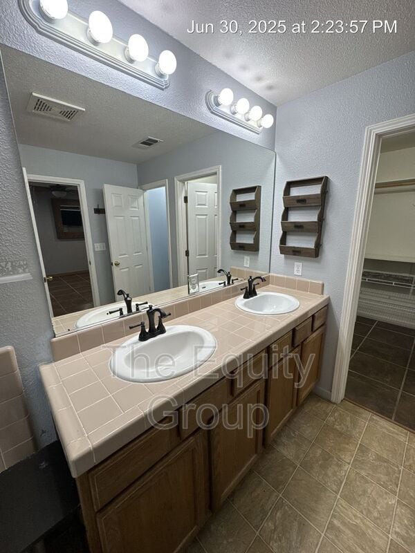Photo - 3603 N Minden Ct Unit A