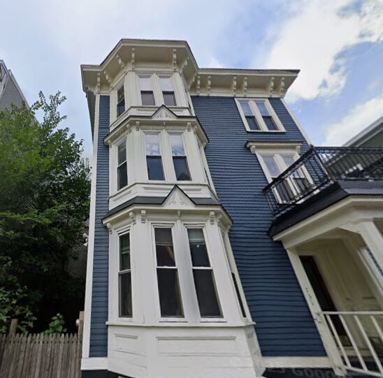 Building Photo - 731 Parker St Unit 1