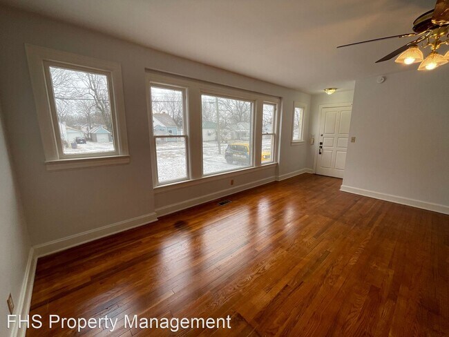 Photo - 2 br, 1 bath House - 1119 S New