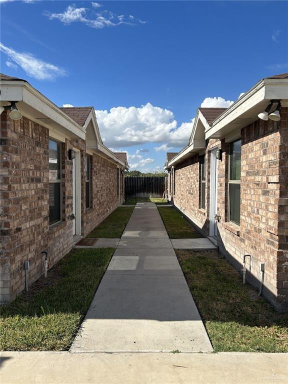 Building Photo - 3007 Linda Vista St Unit A Rental