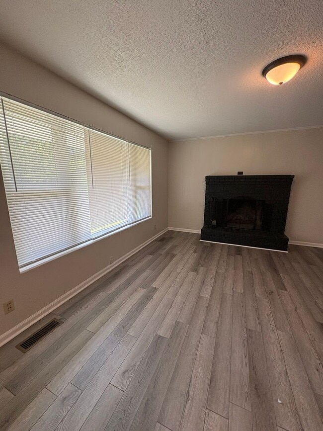 Photo - 3 Bedroom 2 Bath House