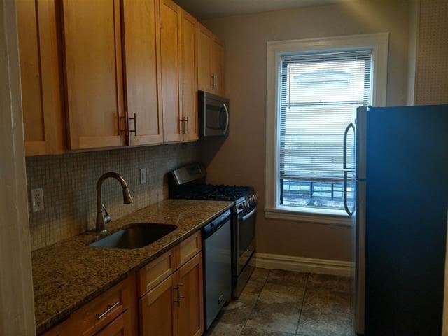 Photo - 118 Corbin Ave