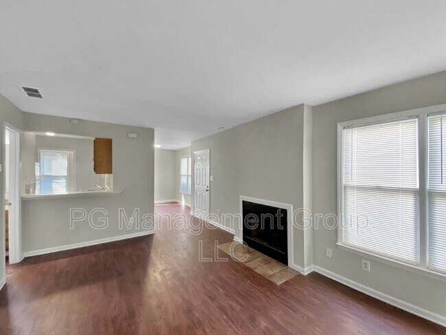 Photo - 3136 Driftwood Dr