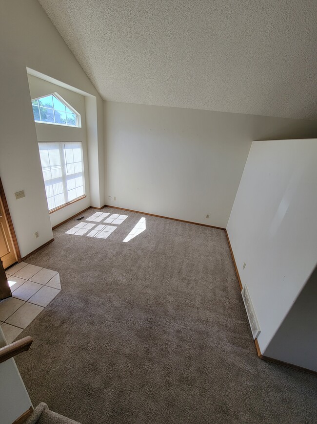 Photo - 5410 Balsam St