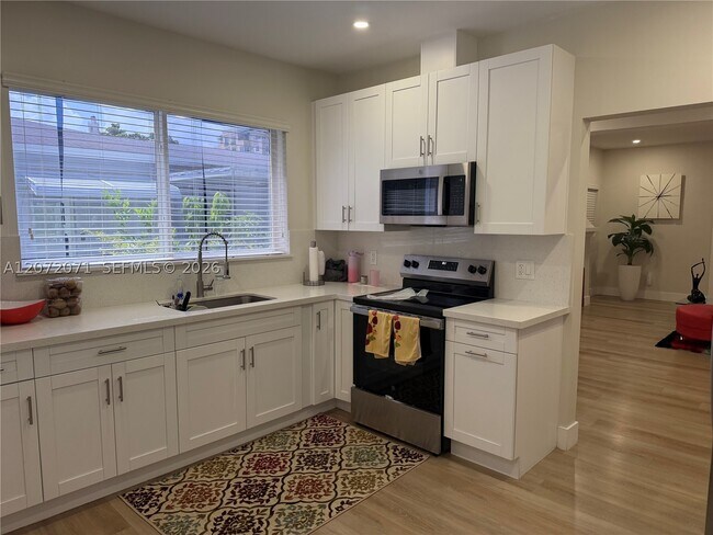 Photo - 3648 SW 25th St Unit 3648