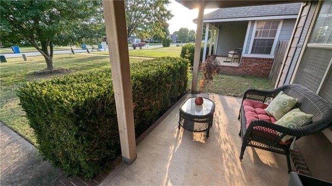 Photo - 3800 SW Gibson Ave