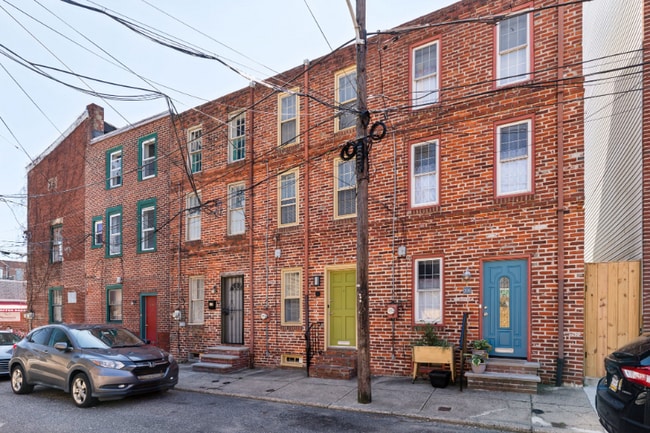 Photo - 304 Sears St