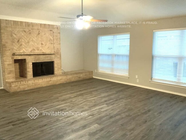 Photo - 209 Greenshire Dr