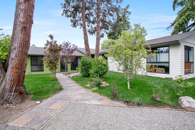 Photo - 2321 Ellis St