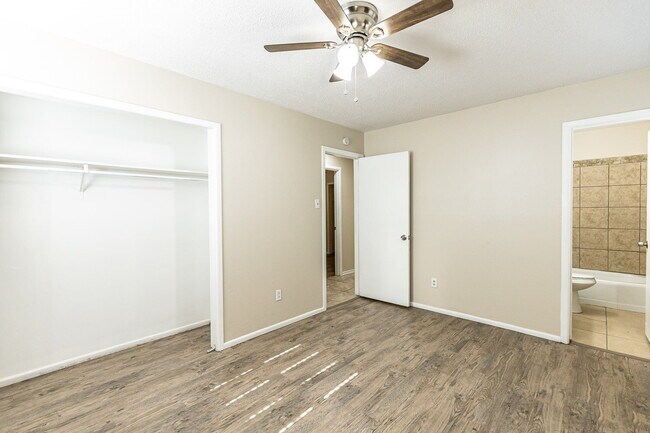 *FREE FIRST MONTH'S RENT* Three Bedroom Home in Quiet Neighborhood