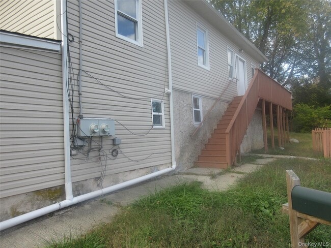 Photo - 122 N Liberty Dr