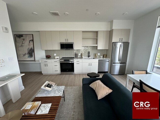 Building Photo - 93 Bennington St Unit 619
