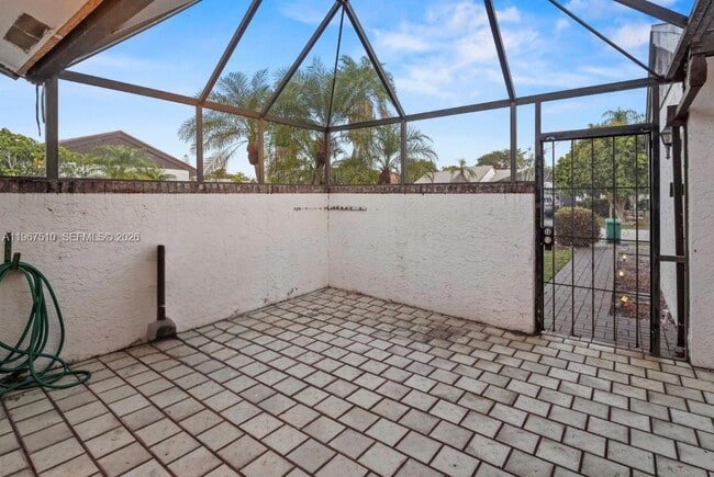 Photo - 9311 Wedgewood Dr