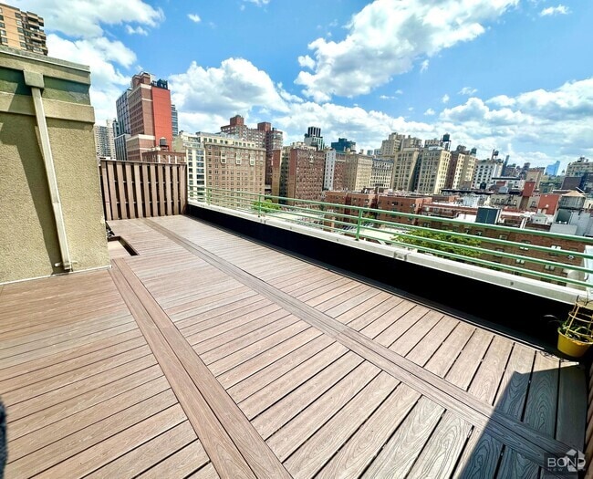 Building Photo - 323 W 96th St Unit PH12 Rental