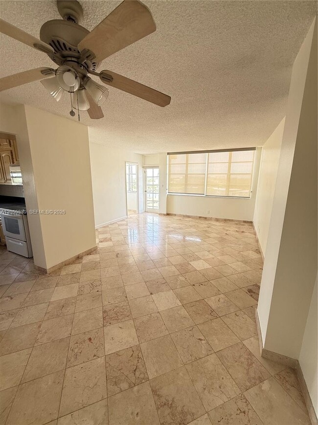 Photo - 2025 NE 164th St Unit 716