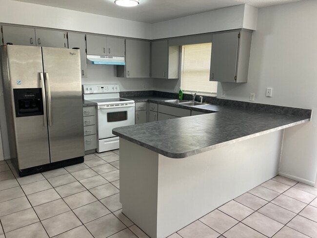 Photo - 2801 Avenue U NW