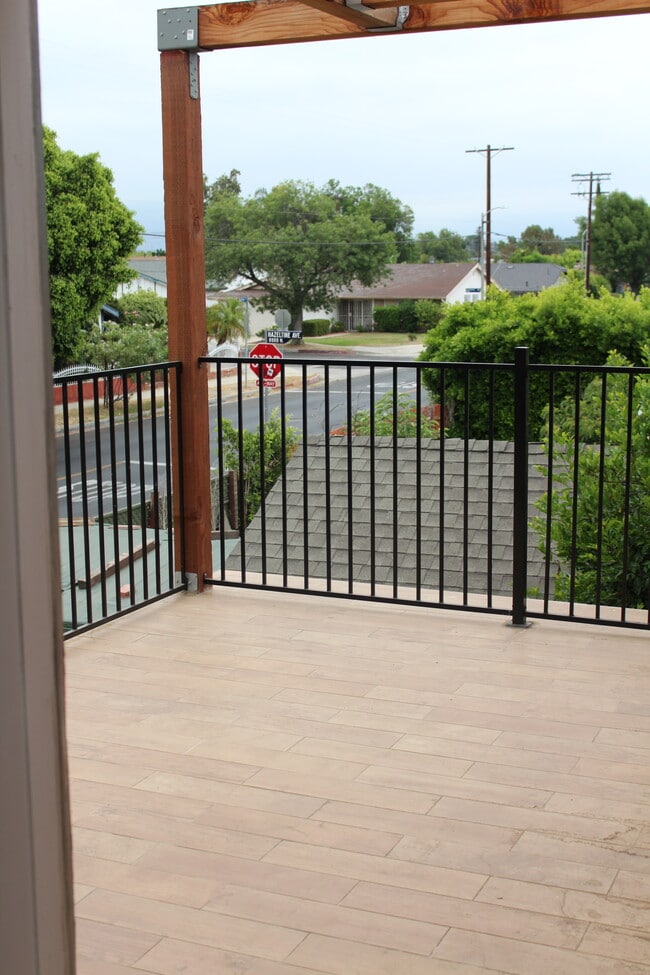 Photo - 14308 Osborne St House