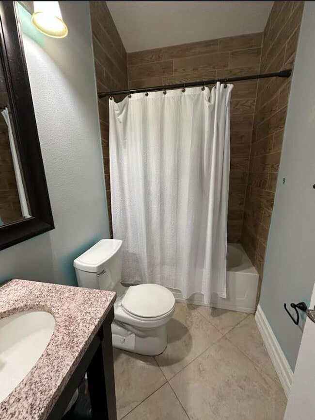 Photo - 1/1 with private entrance