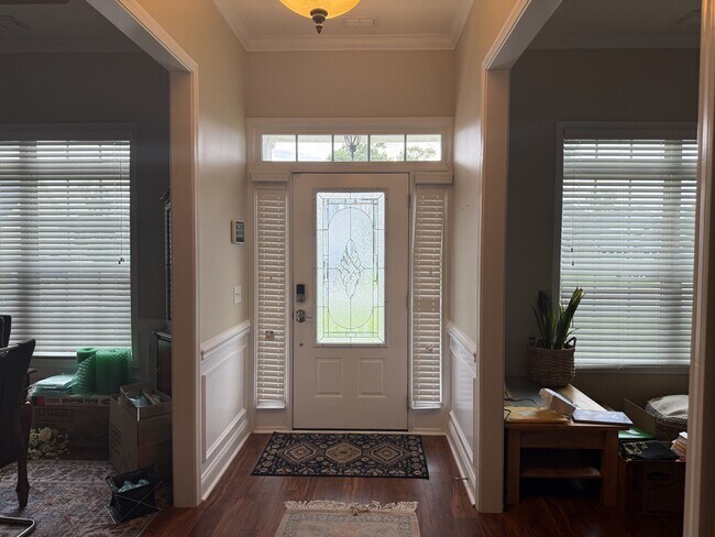 Photo - 729 English Oak Dr