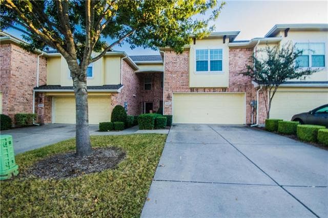 Building Photo - 10371 Darkwood Dr