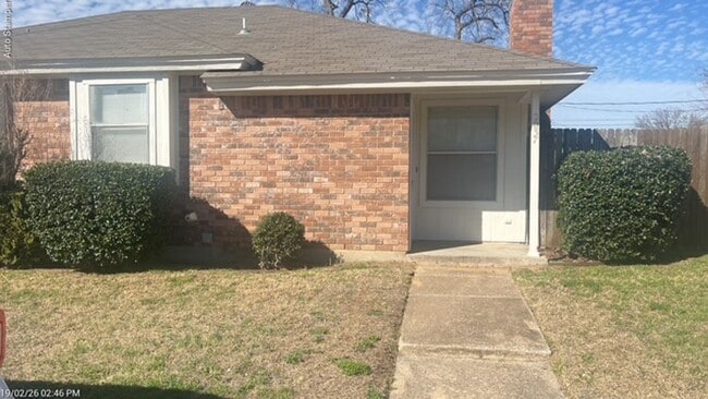 Building Photo - 237 Minnie Dr Arlington, 76012