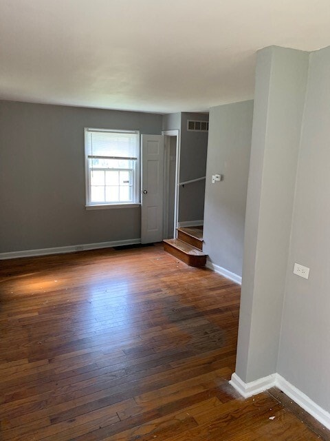 Photo - 723 Clarendon Pl