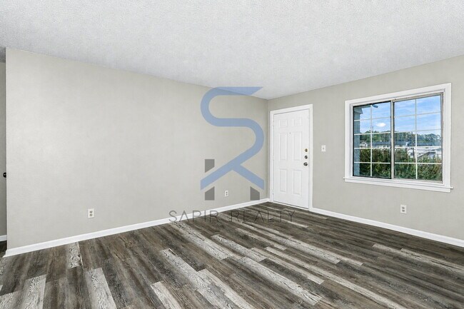 Photo - Newly Updated All-Electric 2BR/1.5BA in Campbelton Rd Unidad 2