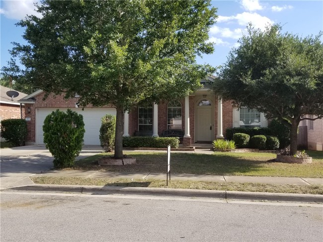 Photo - 1421 Sweet Leaf Ln House