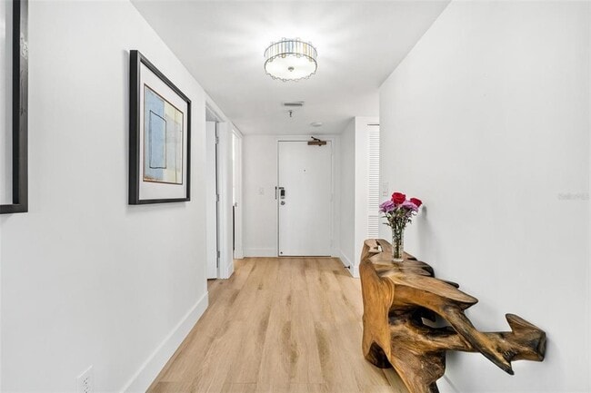 Photo - 5950 Pelican Bay Plaza S Unidad 2D