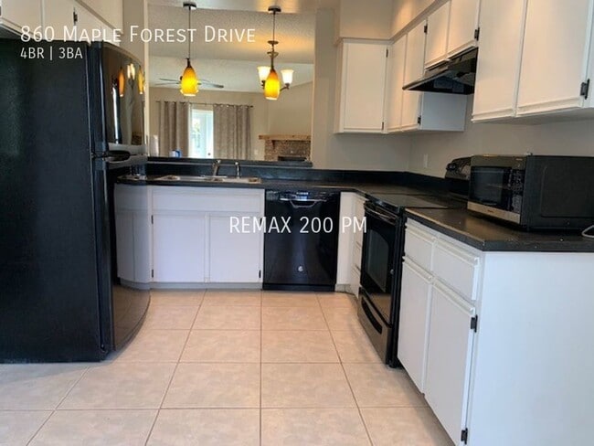Photo - 860 Maple Forest Dr